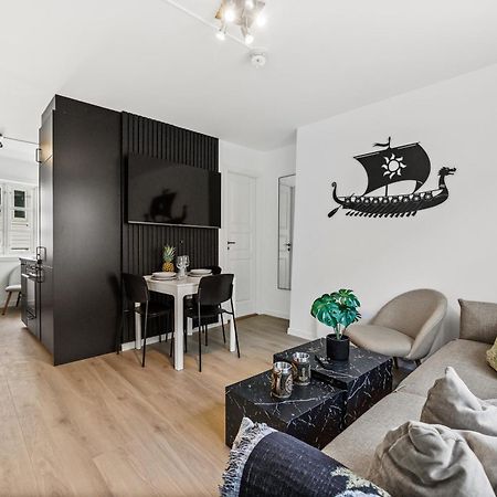 Homerentals Apartments - Behind Bryggen & Historic Cobblestone Streets - 2 Floor Renovated From February 2025 Μπέργκεν Εξωτερικό φωτογραφία